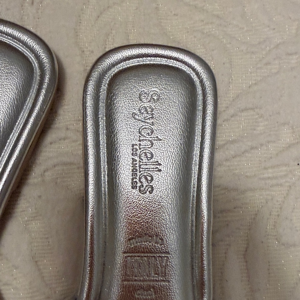 Seychelles silver metallic sandal 7.5 - Picture 7 of 8
